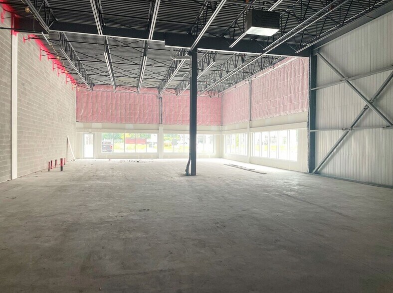 More Photos Of 190 Resource Rd, Kingston Showroom For Sale