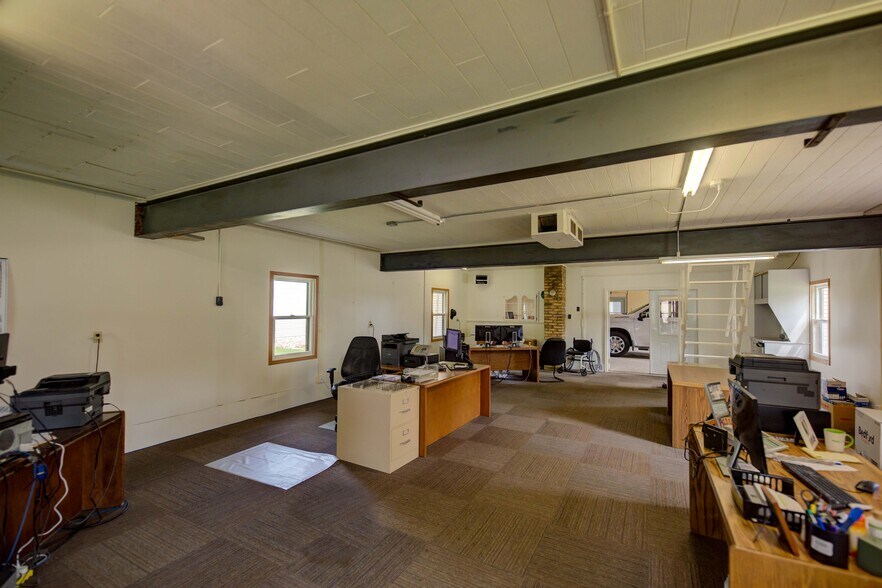 More Photos Of 229 Idaho St, Oshkosh Industrial For Sale