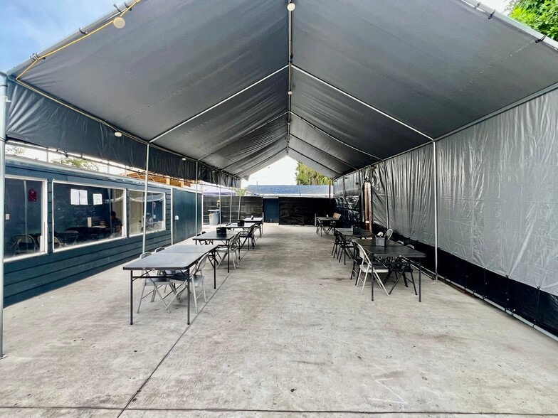 More Photos Of 6101 Symmes Rd, Gibsonton Restaurant For Sale