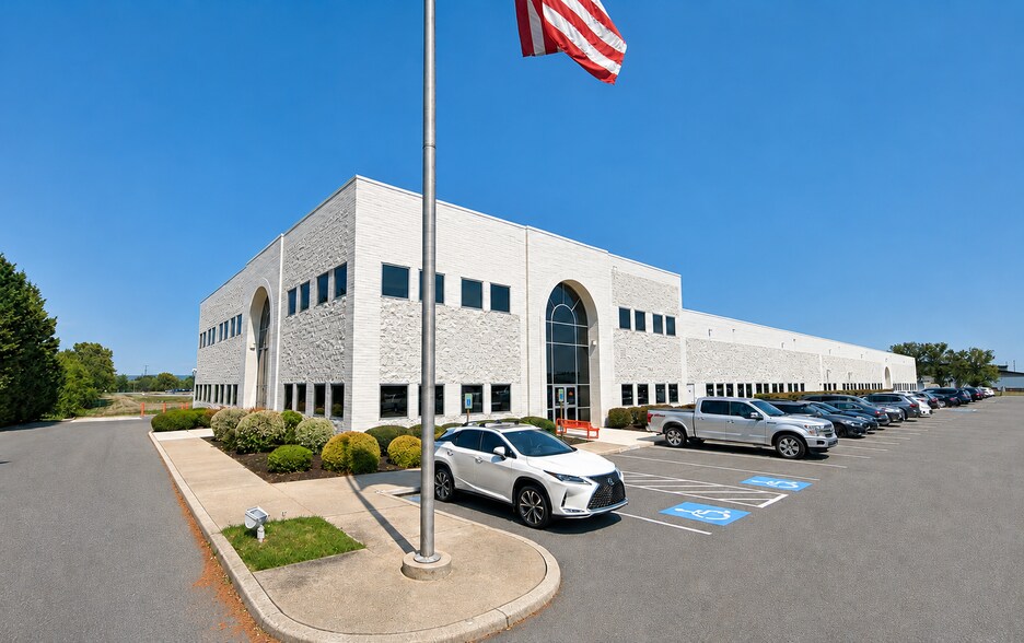 More Photos Of 13716 Crayton Blvd, Hagerstown Office For Lease