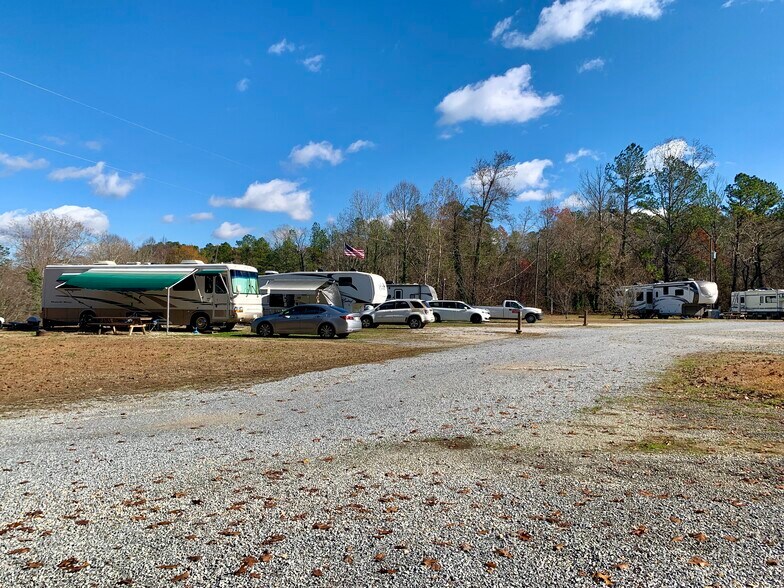 More Photos Of , Oxford Trailer Camper Park For Sale