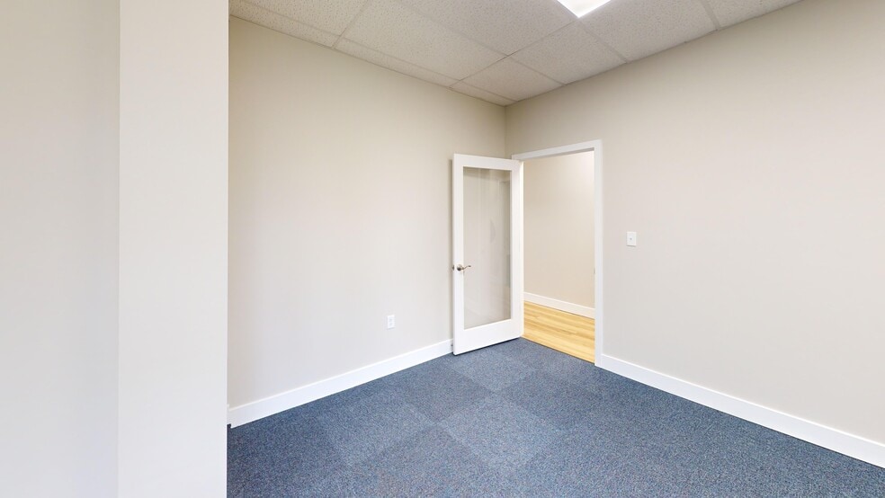 More Photos Of 13594 Monterey Ln, Blue Ridge Summit Office For Lease