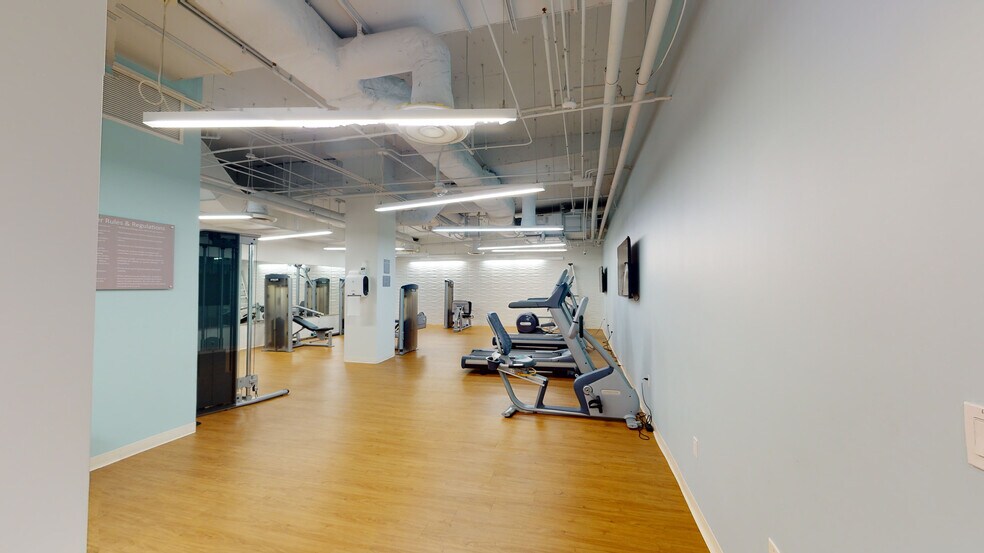 More Photos Of 2 Alhambra Plz, Coral Gables Office Residential For Lease