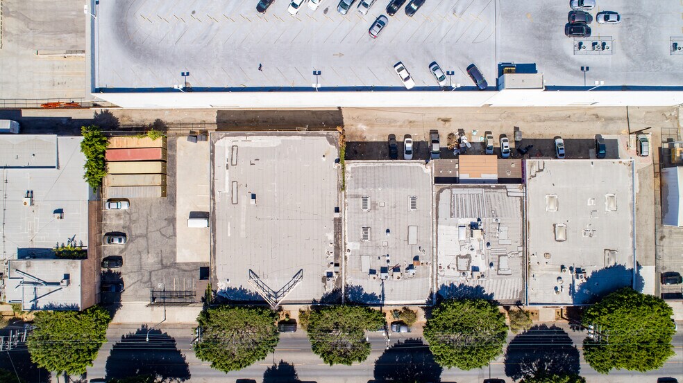 More Photos Of 1243-1261 S Boyle Ave, Los Angeles Warehouse For Sale