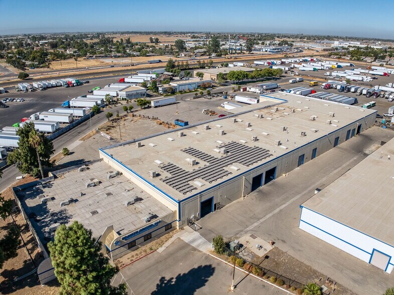 More Photos Of 5333 N Cornelia Ave, Fresno Warehouse For Sale