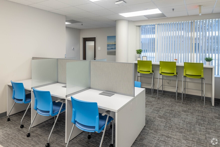 More Photos Of 7284 W Palmetto Park Rd, Boca Raton Coworking Space