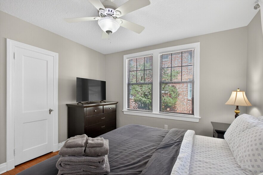 More Photos Of 1710 River Rd, Jacksonville Apartments For Sale