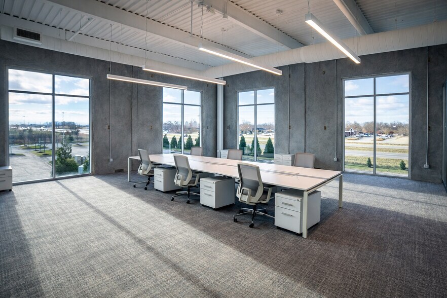 More Photos Of 2500 NE 11th St, Bentonville Coworking Space
