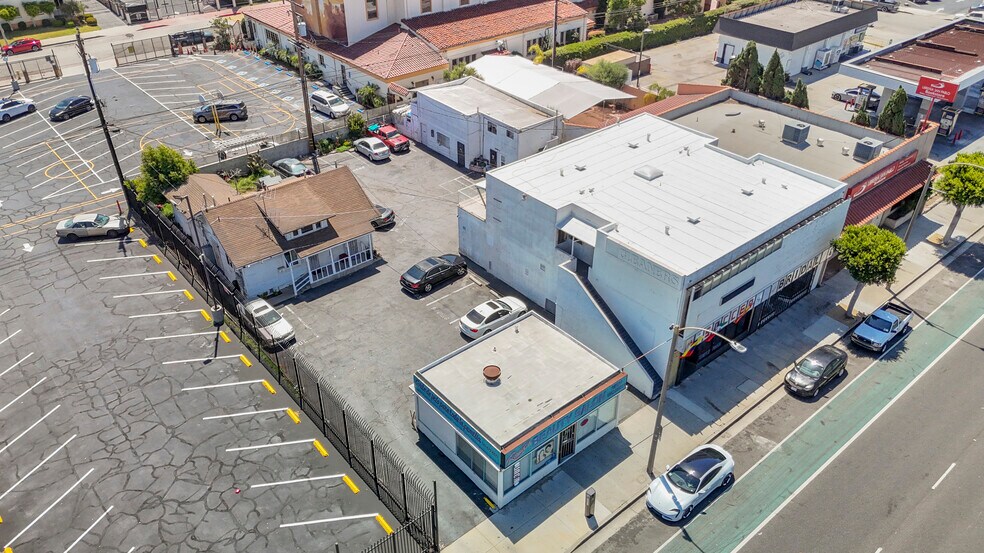 More Photos Of 11850 Hawthorne Blvd, Hawthorne Storefront Retail Residential For Sale