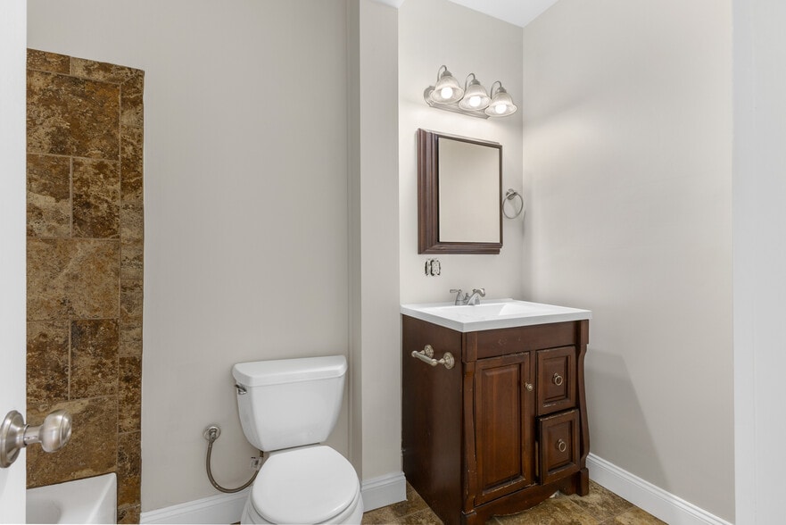 More Photos Of 111 Pine St, Albany Multifamily For Sale