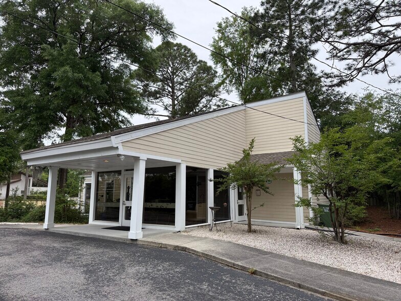 More Photos Of 1505 Medical Center Dr, Wilmington Medical For Sale