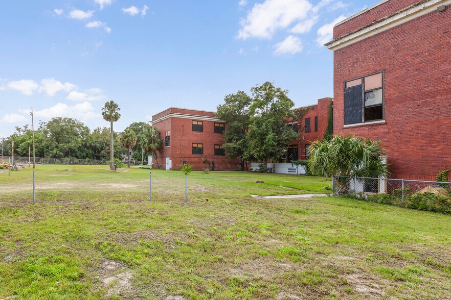 More Photos Of 1221 E 16th St, Jacksonville Schools For Sale