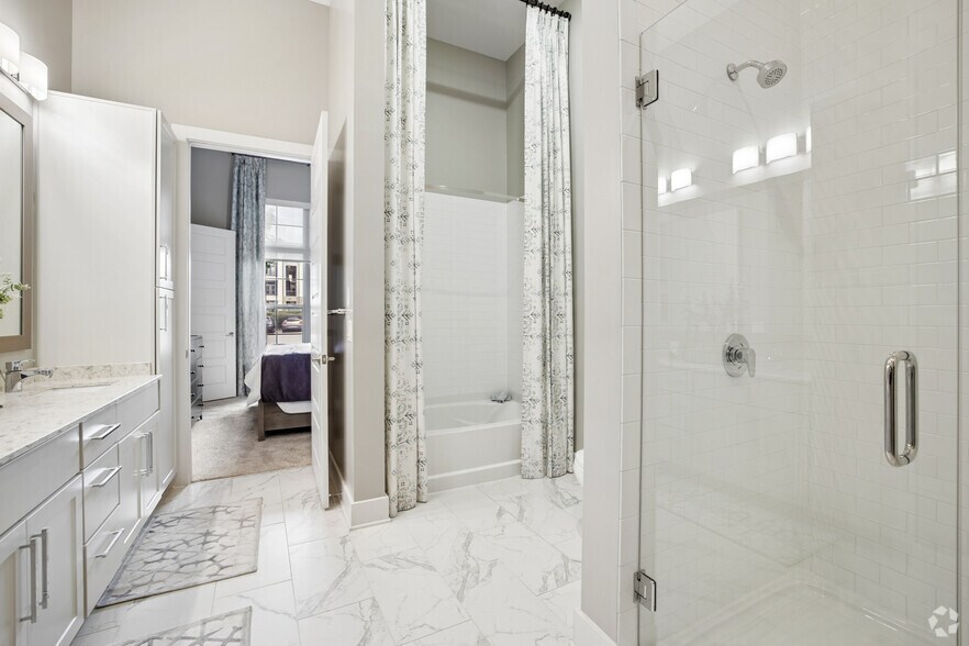 More Photos Of 7420 N Rea Park Ln, Charlotte Apartments For Lease