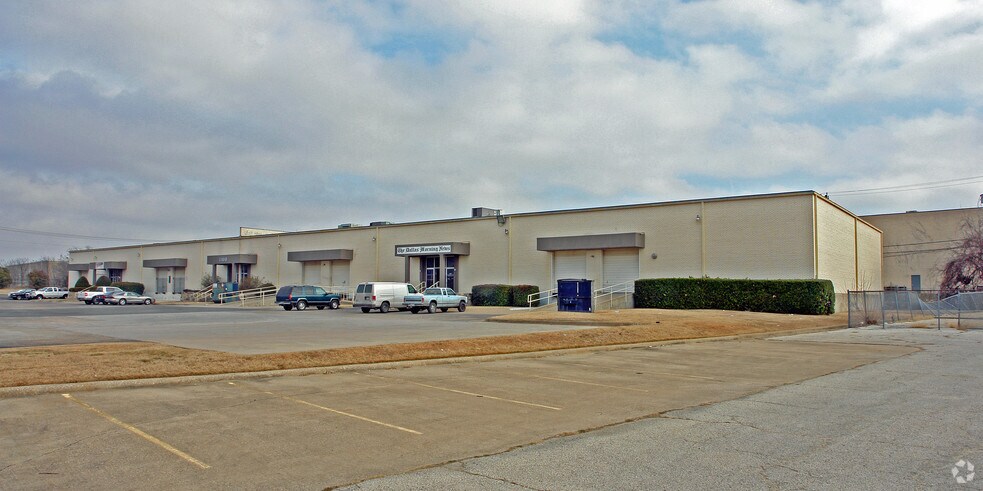 More Photos Of 5100-5110 Rondo Dr, Fort Worth Warehouse For Lease