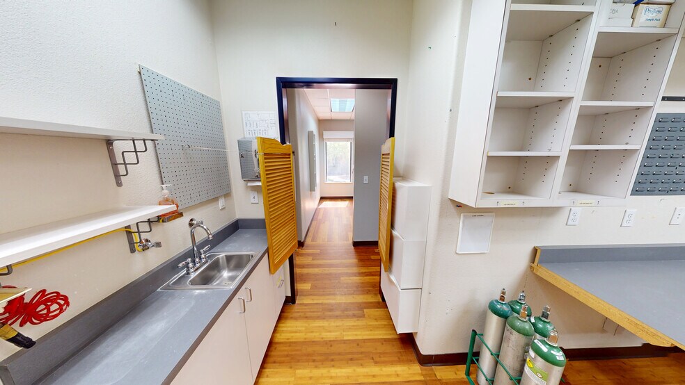 More Photos Of 3650 S Eastern Ave, Las Vegas Medical For Sale