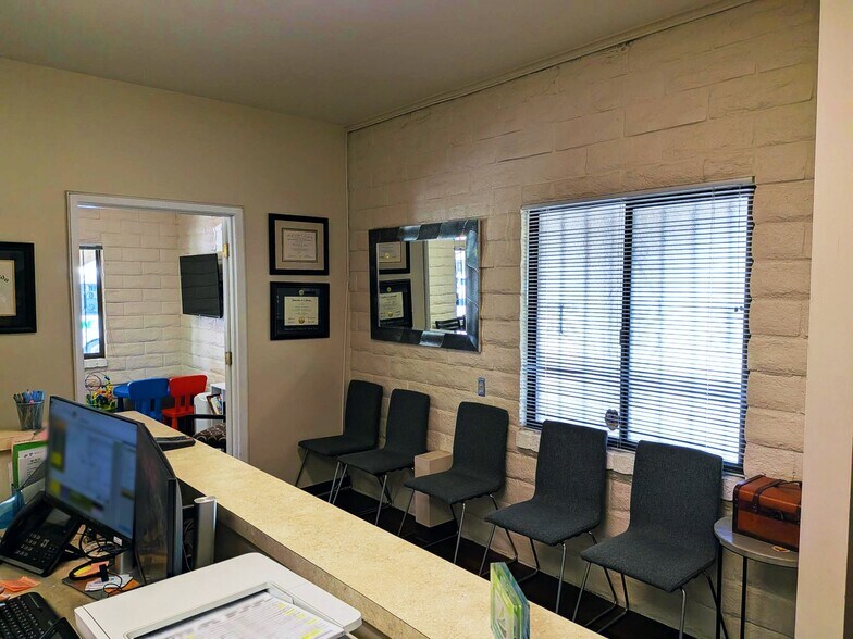 More Photos Of 280 Green Valley Rd, Freedom Medical For Lease