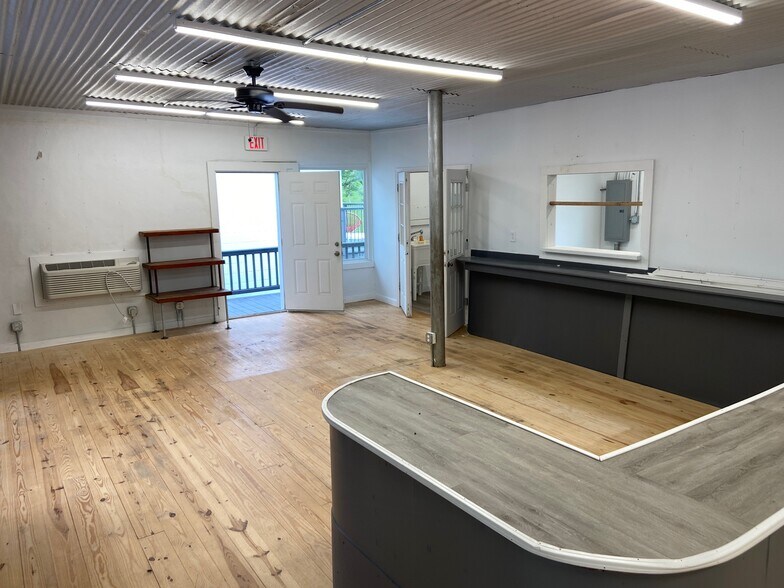 More Photos Of 3971 Wolf Pen Gap Rd, Suches Convenience Store For Lease