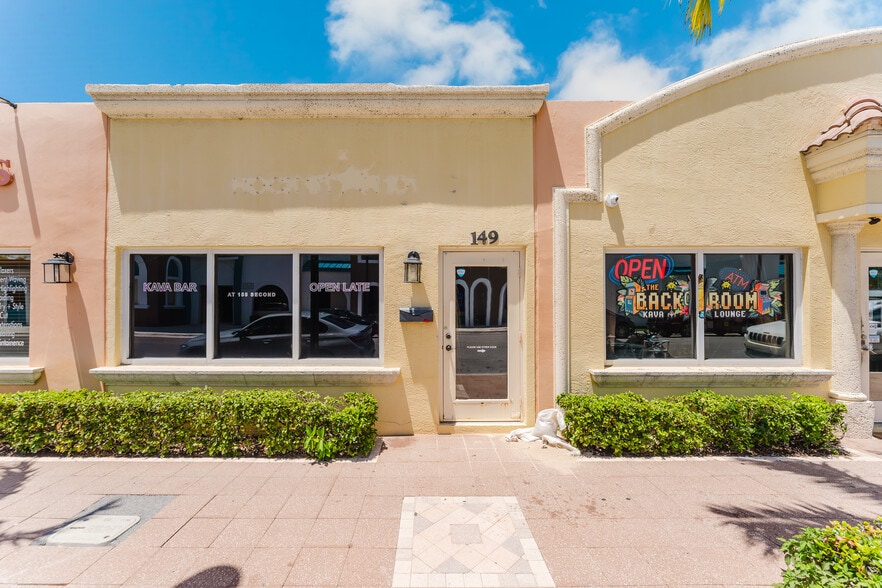 More Photos Of 101-161 NE 2nd Ave, Deerfield Beach Unknown For Lease