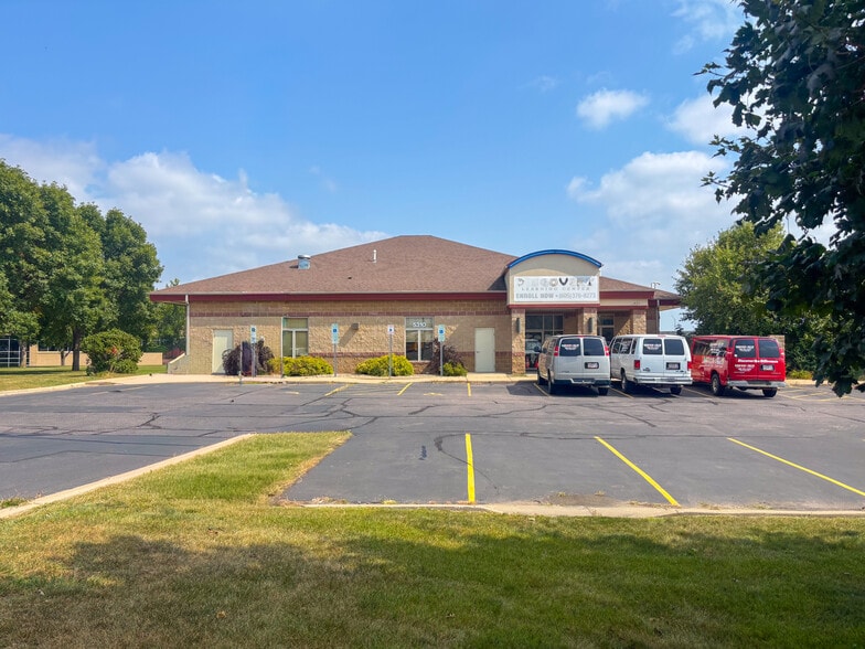 Primary Photo Of 5310 S Broadband Ln, Sioux Falls Office For Sale