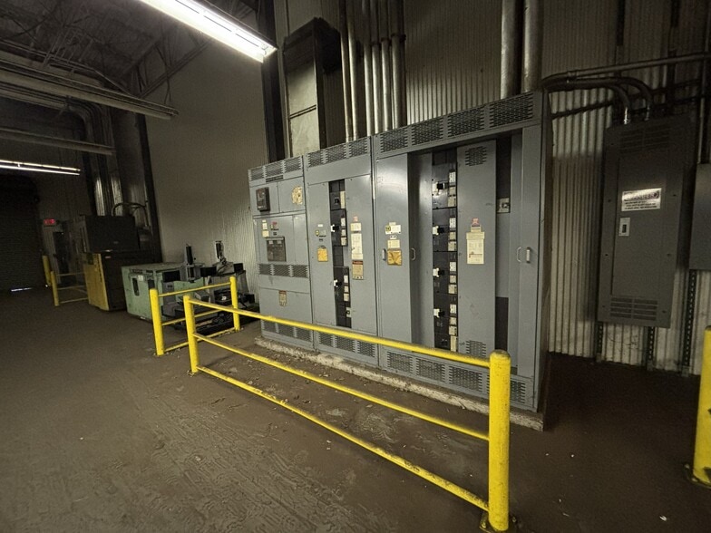 More Photos Of 504 N Ashe Ave, Dunn Warehouse For Lease