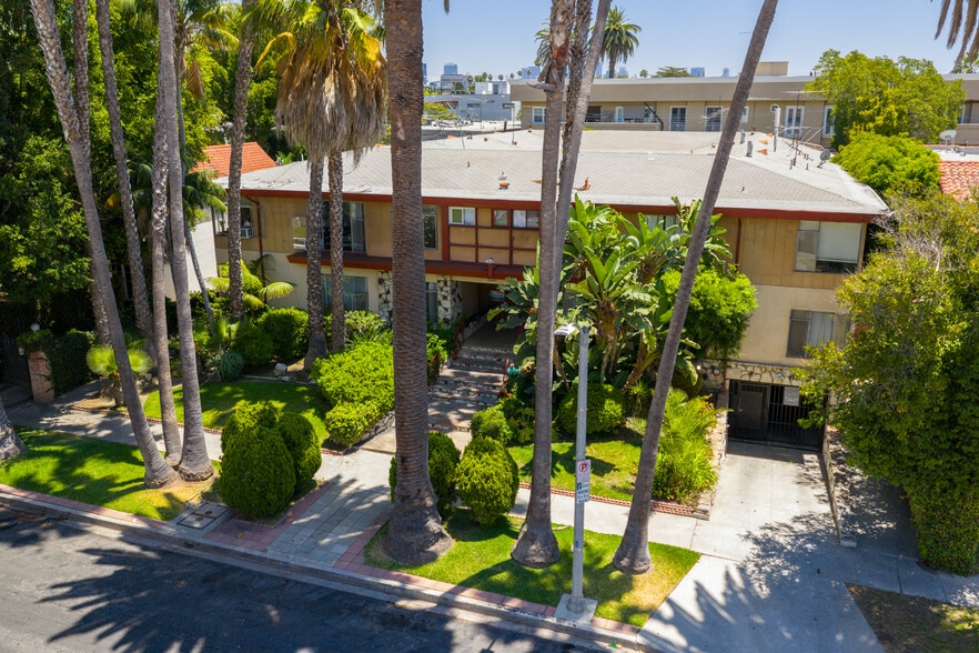 More Photos Of 720 S Plymouth Blvd, Los Angeles Apartments For Sale