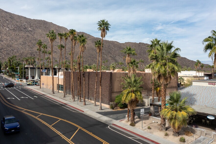 More Photos Of 490 S Palm Canyon Dr, Palm Springs Freestanding For Sale