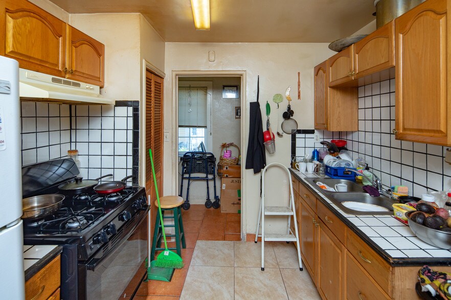 More Photos Of 3041-3049 Sacramento St, Berkeley Apartments For Sale