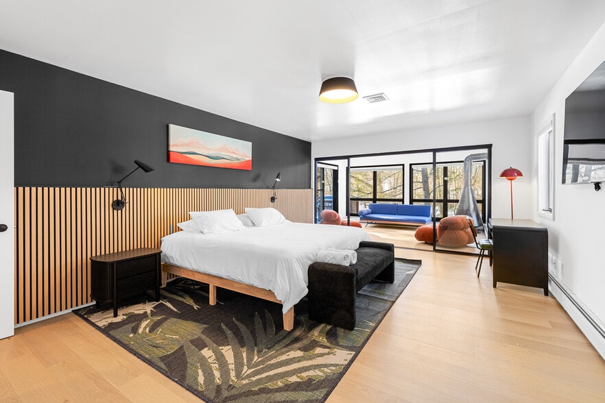 More Photos Of 37 Patricia Dr, Pleasant Valley Specialty For Sale