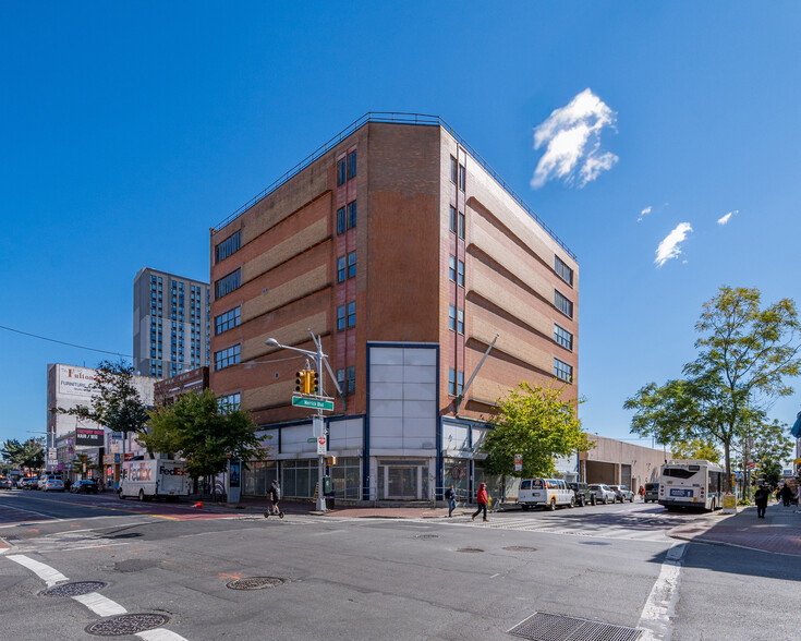 Primary Photo Of 166-02 Jamaica Ave, Jamaica Loft Creative Space For Sale