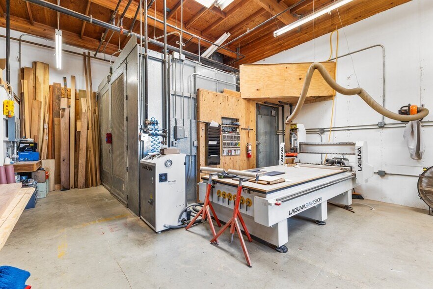 More Photos Of 1130 Industrial Ave, Petaluma Light Manufacturing For Sale