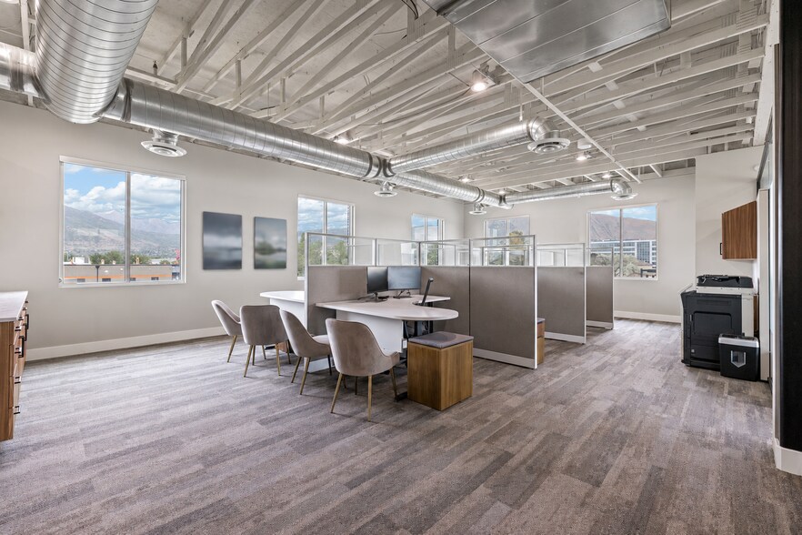 More Photos Of 178 W 13490 S, Draper Office For Lease