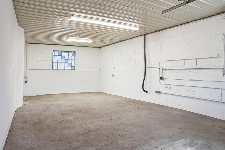 More Photos Of 105 S Ortonville Rd, Ortonville Freestanding For Sale