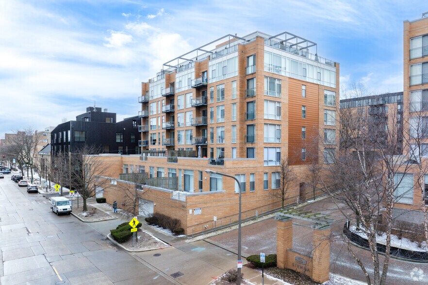 More Photos Of 1720-1740 Oak Ave, Evanston Apartments For Sale