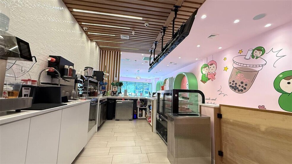 More Photos Of 74A Hillside Ave, Williston Park Storefront For Sale