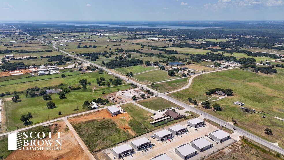 More Photos Of 8587 Stewart Rd, Aubrey Flex For Lease