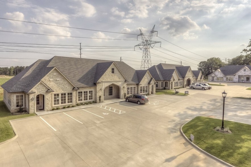 More Photos Of 6115 New Copeland Rd, Tyler Medical For Sale