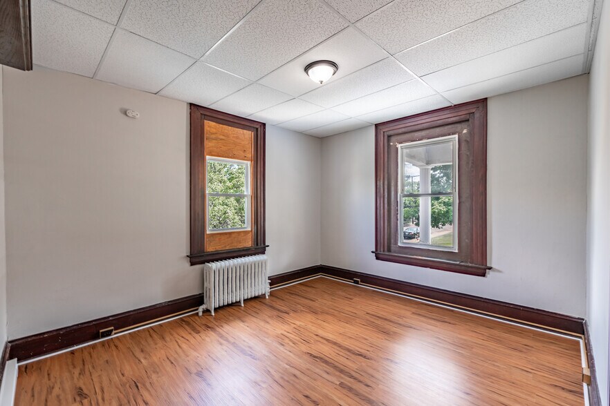 More Photos Of 403 Washington Ave, Sellersville Apartments For Sale