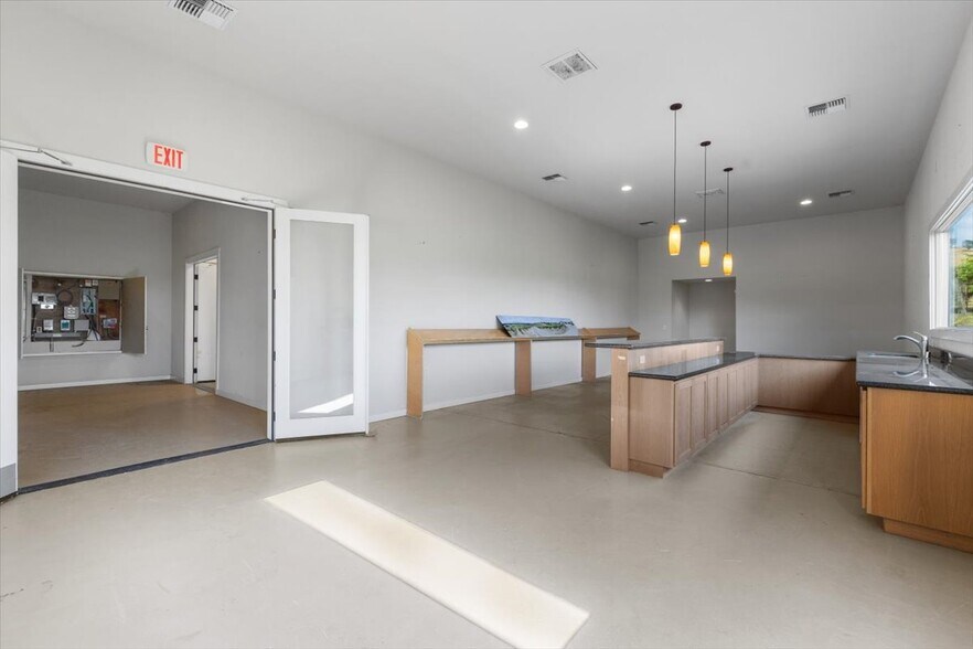 More Photos Of 4076-4080 Old Redwood Hwy, Santa Rosa Winery Vineyard For Sale