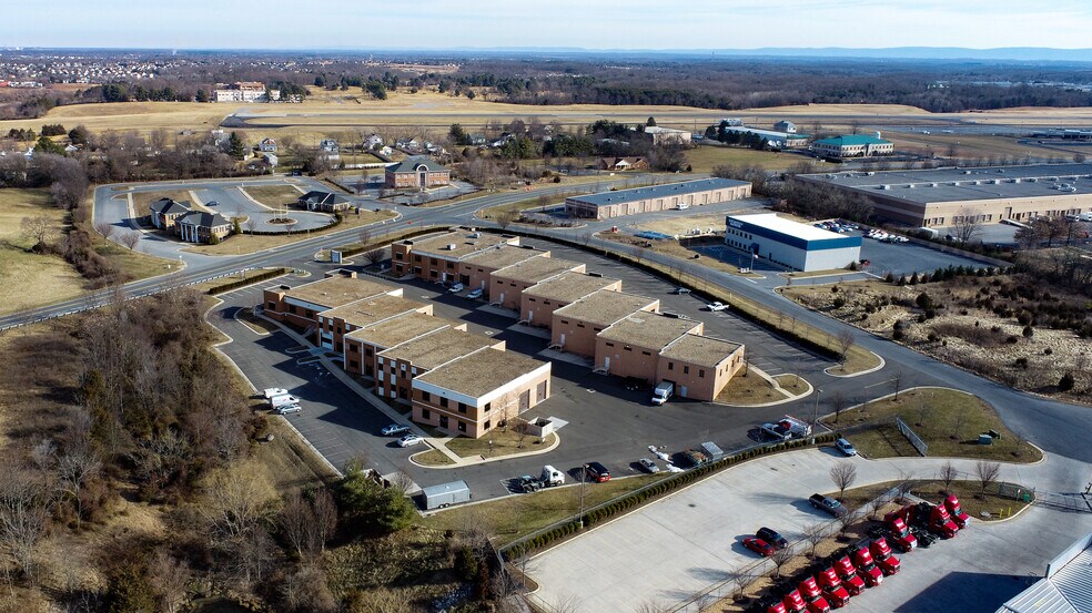 More Photos Of 240-254 Airport Rd, Winchester Light Distribution For Lease