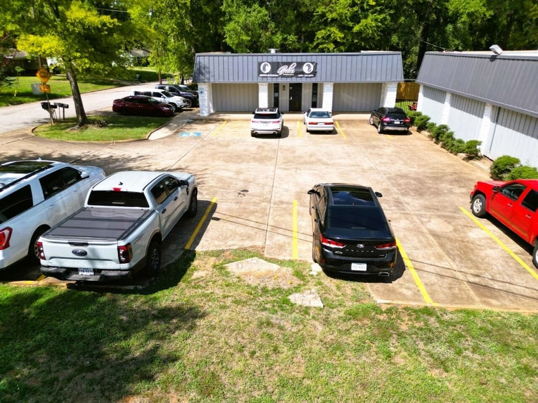 More Photos Of 2400 South St, Nacogdoches Office For Sale