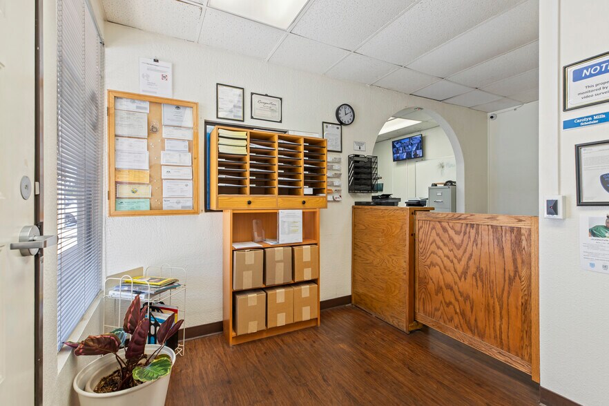 More Photos Of 2125 Wylie Dr, Modesto Office For Sale