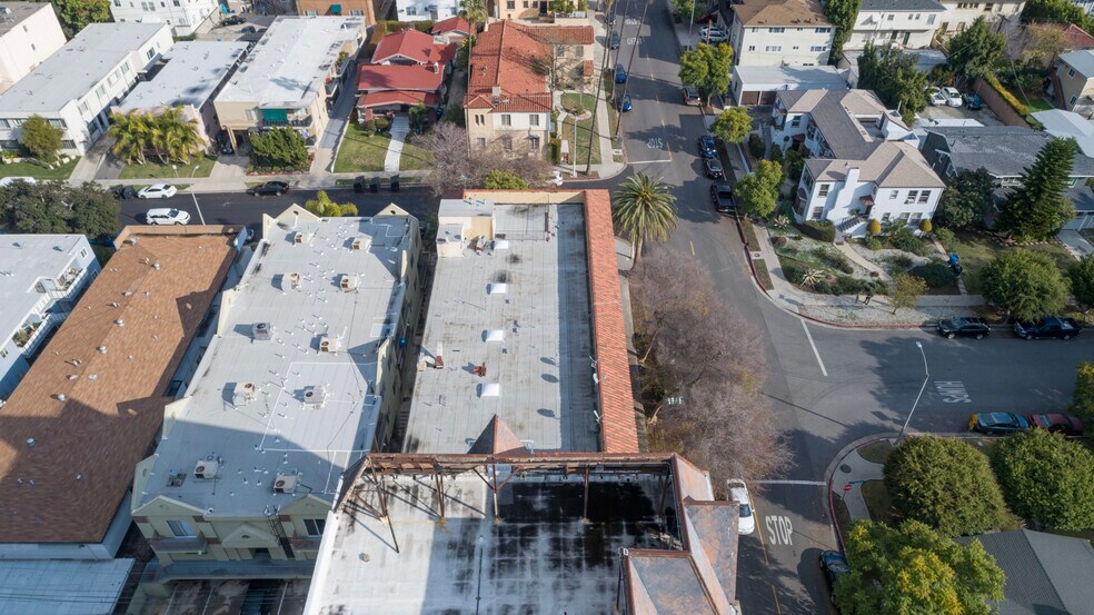 More Photos Of 161 S St. Andrews Pl, Los Angeles Apartments For Sale