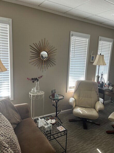 More Photos Of 130 Maple Ave, Red Bank Medical For Lease