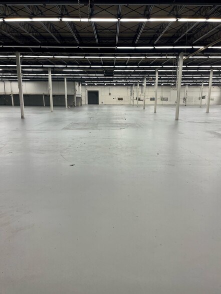 More Photos Of 29100 Lakeland Blvd, Wickliffe Manufacturing For Lease