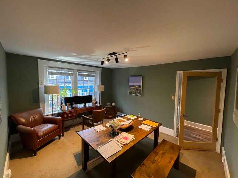 More Photos Of 1309 W Main St, Richmond Storefront Retail Office For Lease