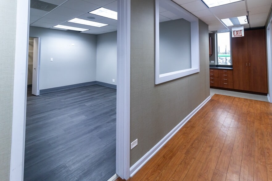 More Photos Of 2400 N Ashland Ave, Chicago Medical For Lease