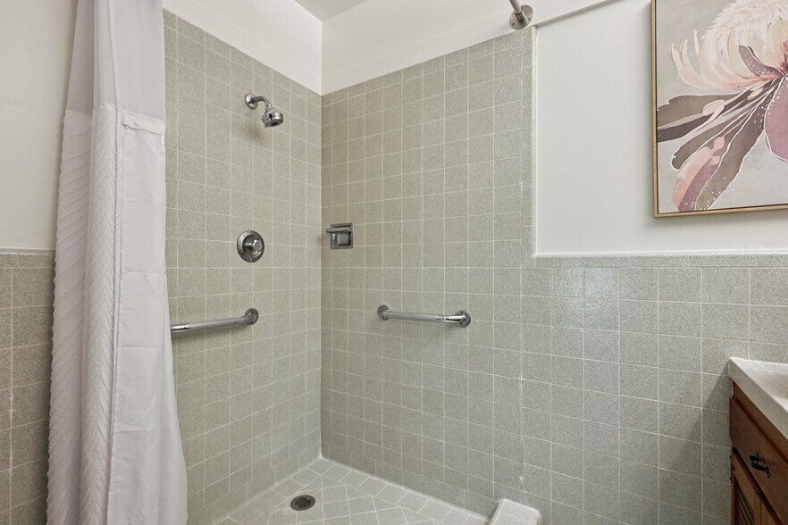 More Photos Of 135 Spring Grove Ave, San Rafael Multifamily For Sale