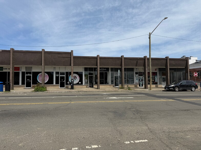 More Photos Of 14-26 Wall St, Norwalk Freestanding For Lease