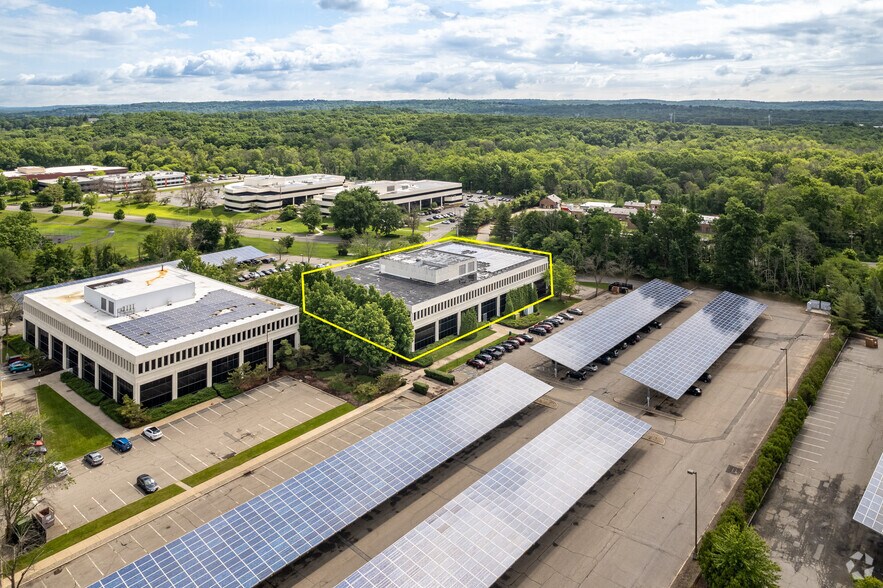 More Photos Of 30 Vreeland Rd, Florham Park Office For Lease