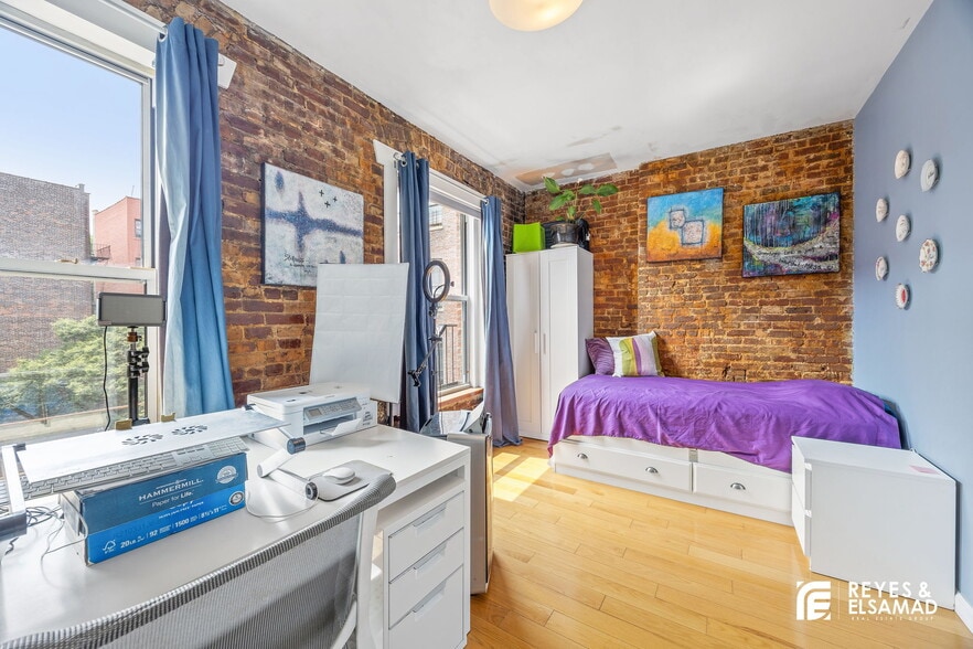 More Photos Of 558 W 173rd St, New York Apartments For Sale